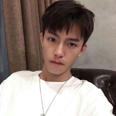 照片真人男生头像