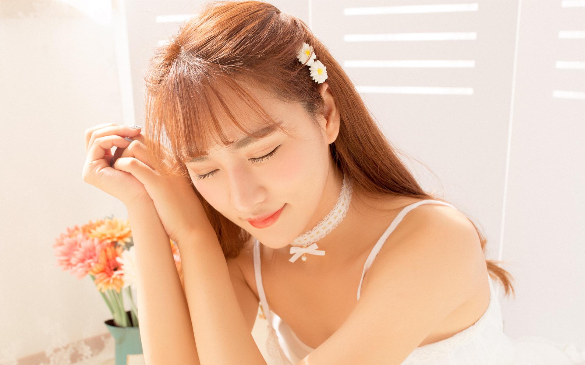 小清新文艺美女居家唯美高清写真图片壁纸