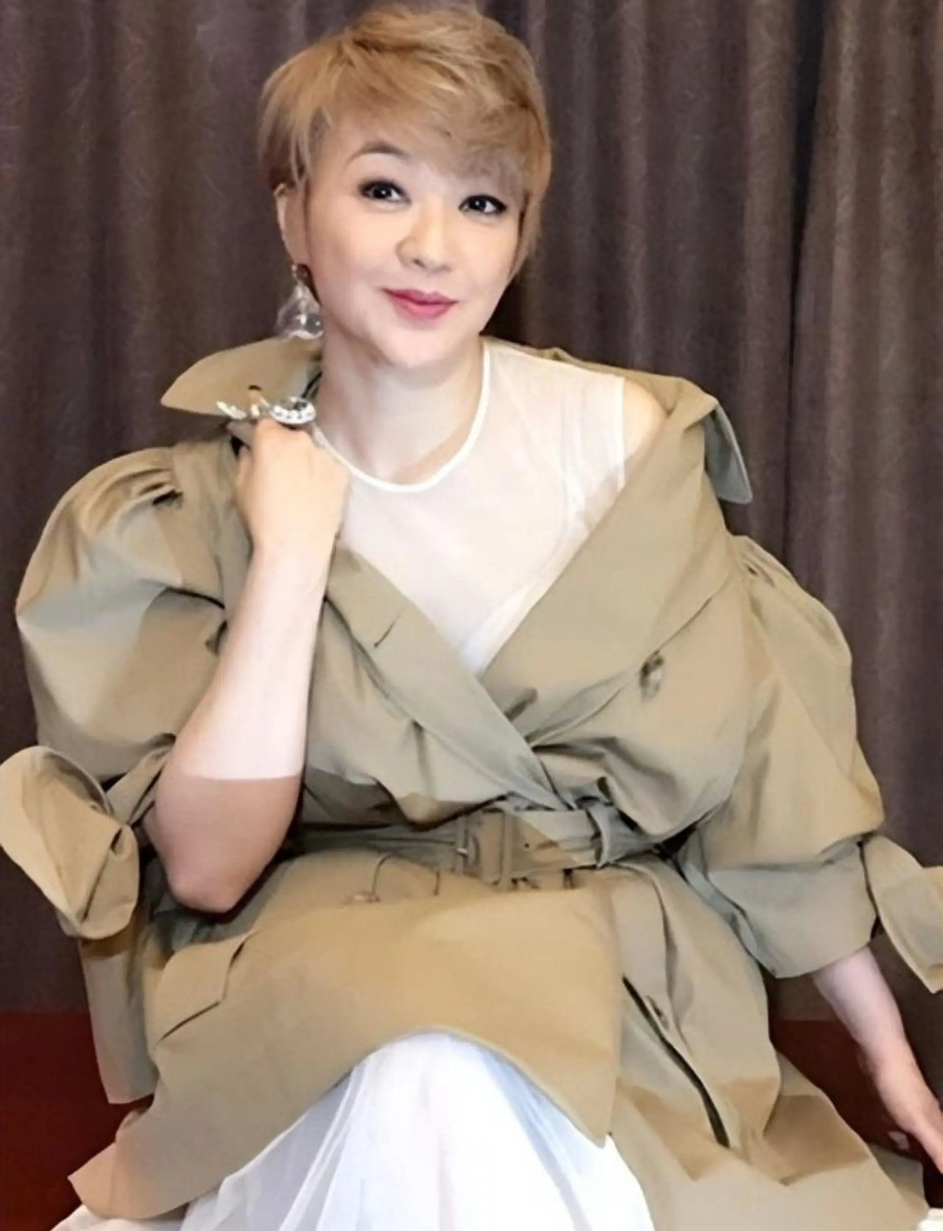 陈慧娴与梅艳芳争霸失败,退出歌坛赴美,多年后陈慧娴说内情