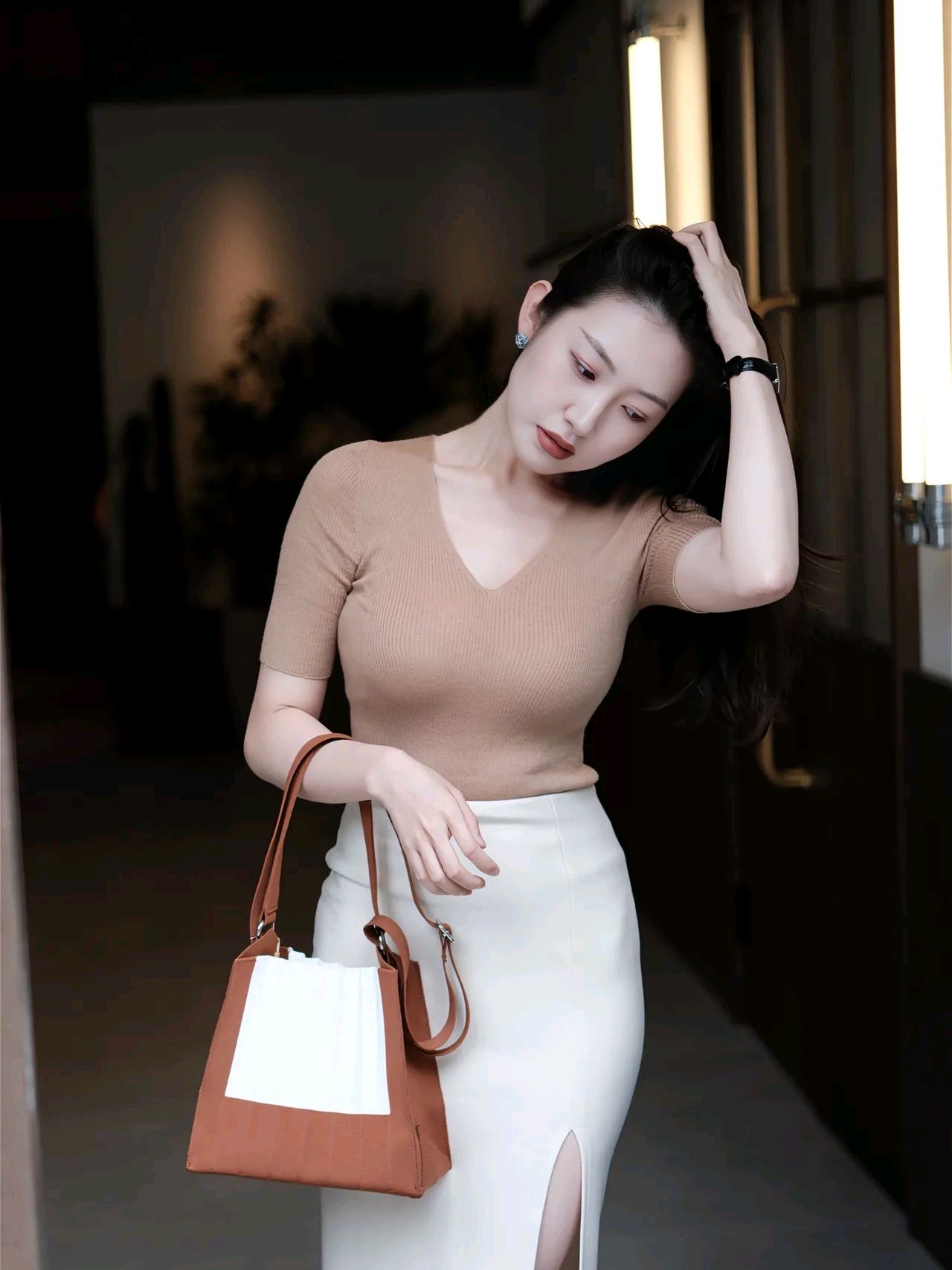 女人味是独特的气质,是内在散发的魅力.