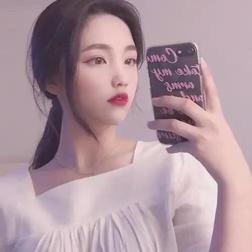 网友自拍成魔_超拽女生头像图片_扣扣居