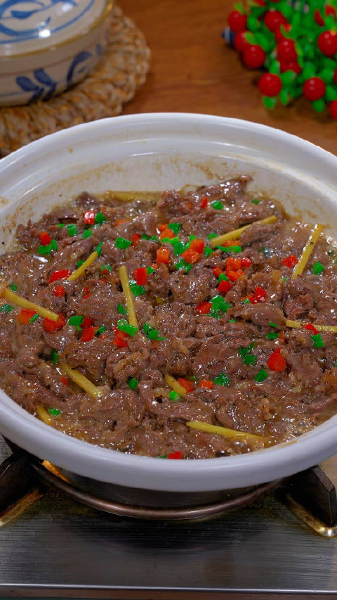 金针菇牛肉煲做法#美食#素素小厨娘的微博视频