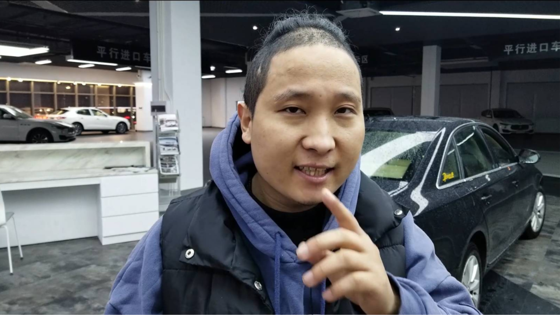 新款雷克萨斯lx570现车评测体验 八座中东版外观介绍