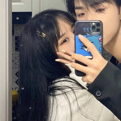 高清男女亲密接触的情侣头像真人图片