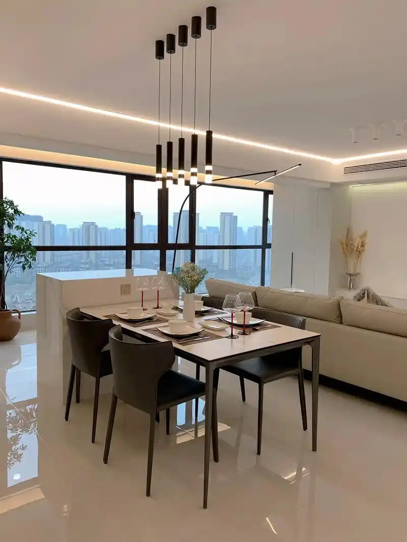 150㎡现代风格 大横厅设计.沙发不靠墙,客餐厅一体化设计, - 抖音