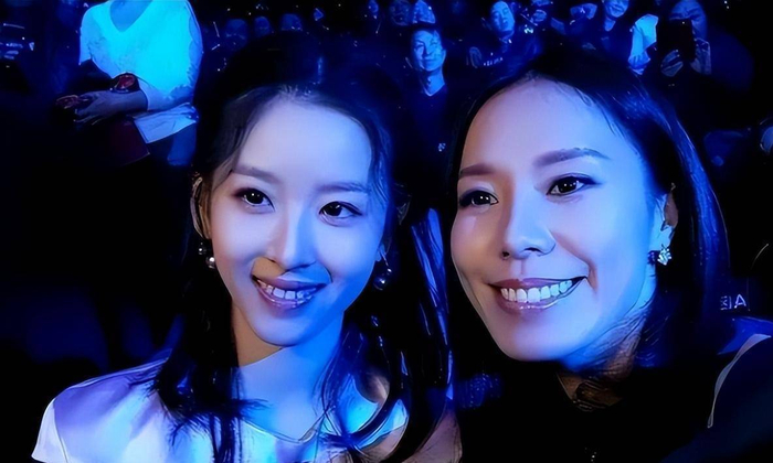 蔚来汽车老板娘王屹芝"不当表达"再惹争议|老板娘|李斌|王屹芝_新浪