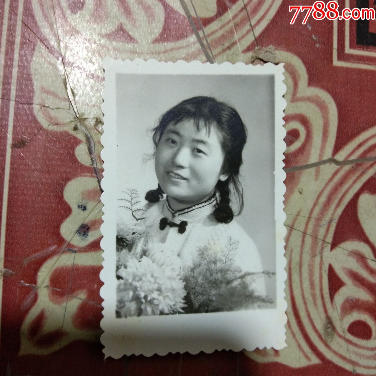 文革老照片女青年