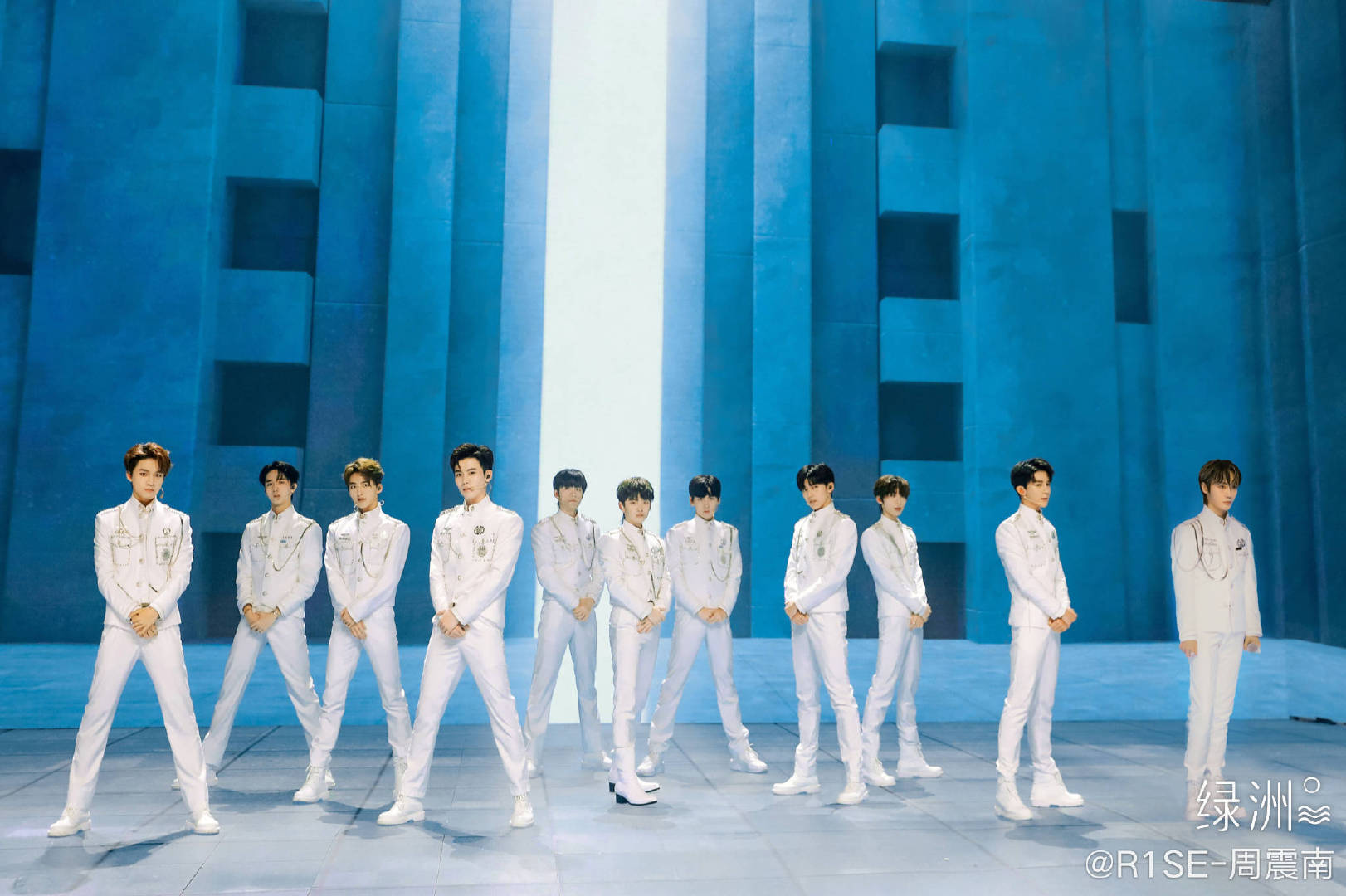 男团rise风波不断,周震南发博"不知道怎么继续下去",惶恐!