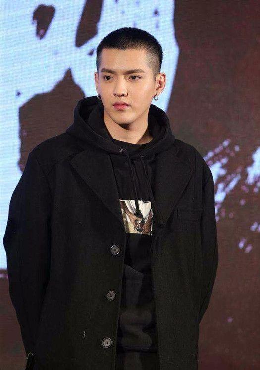 彭于晏吴亦凡谢霆锋平头明星男帅照大全