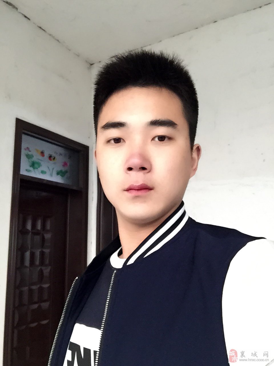 【帅男秀场】岳亚旭 21岁 水瓶座 上班一族