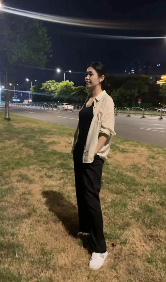 36岁"大龄剩女"悔恨哭诉:人到中年,父母老去,我才知道当初错