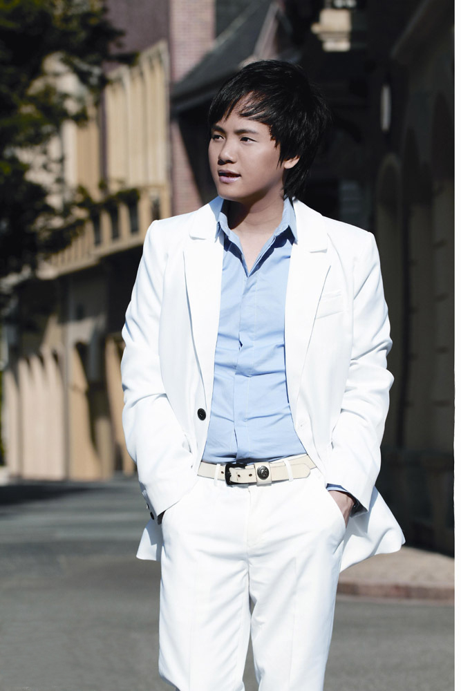 p>《难道是我上辈子欠了你》是郑源演唱的一首歌曲,由著名音乐人 a