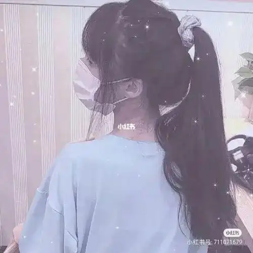 女生高马尾头像