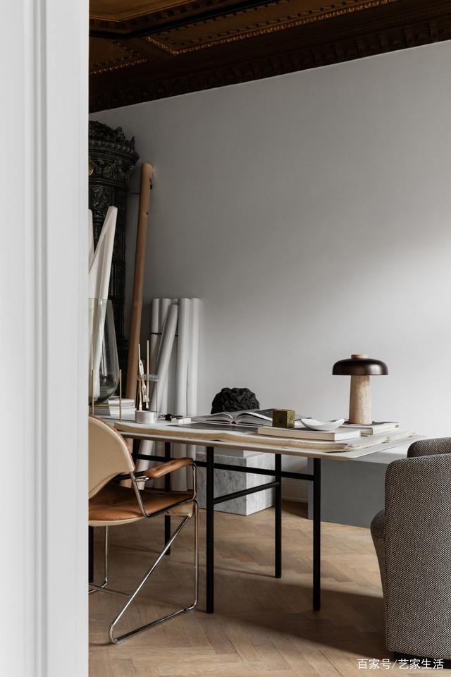 暖色系的极简主义设计