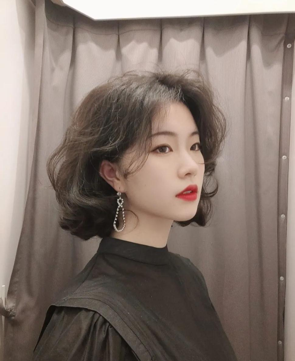 原创40岁左右的女性发型这样剪时尚年轻不老气