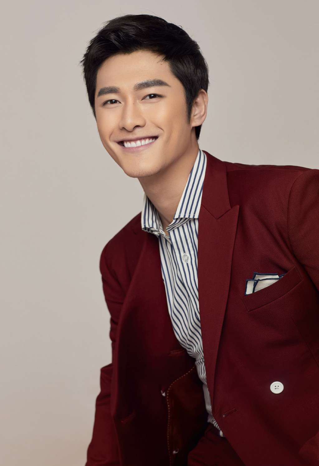 《琉璃》的副宫主,因《流星雨》走红,曾和赵丽颖演大尺度戏