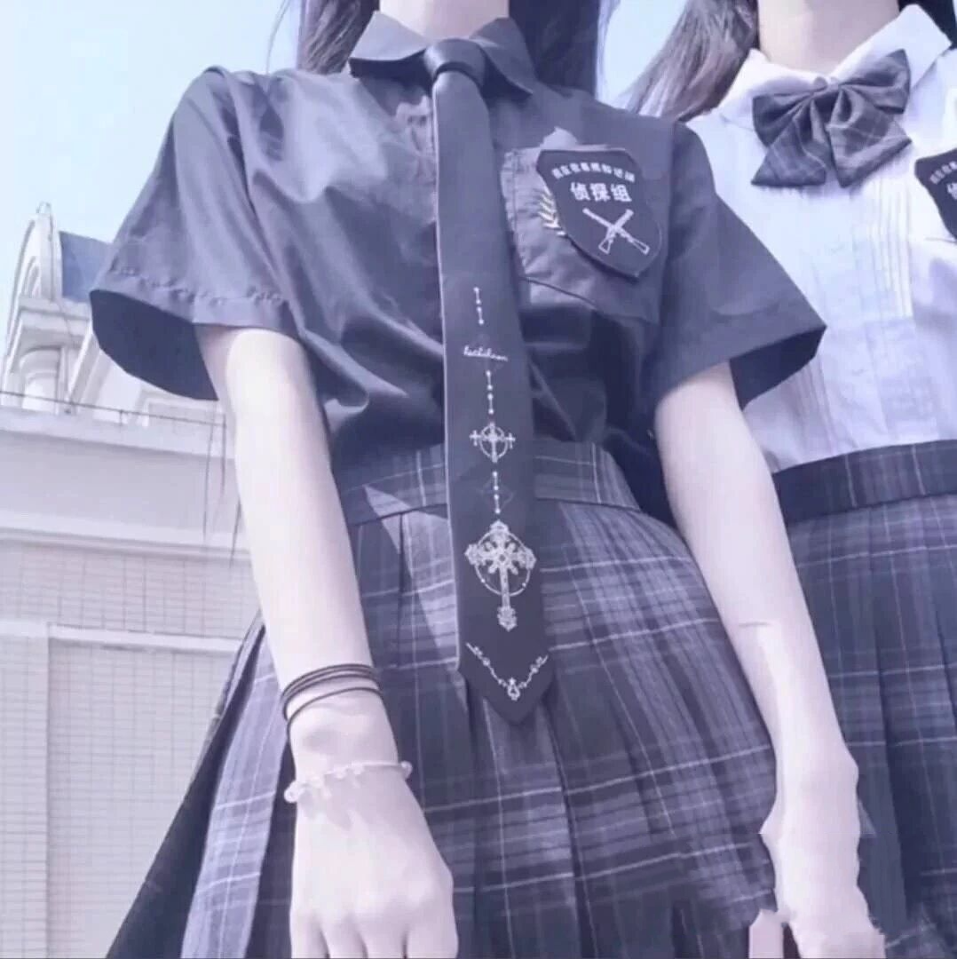 jk制服款的闺蜜头像哦霸气的