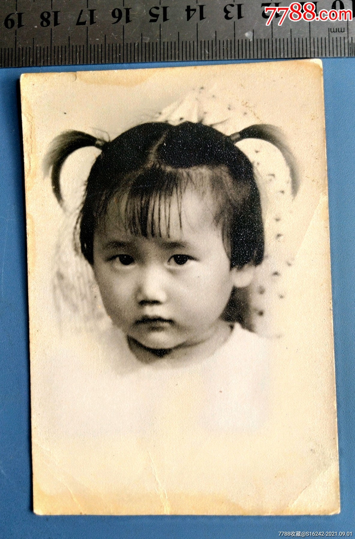 小女孩-价格:8元-se82359310-老照片-零售-7788收藏__收藏热线