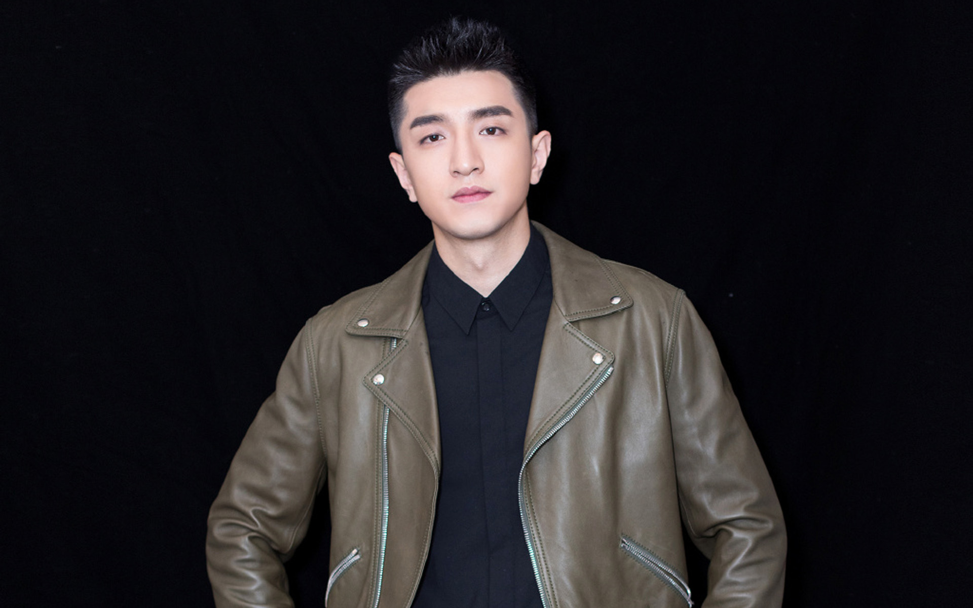 金瀚帅气有型写真图片桌面壁纸