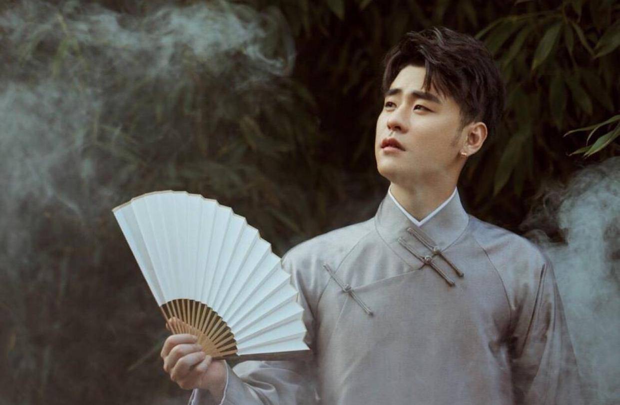 相声演员张云雷经典照片集