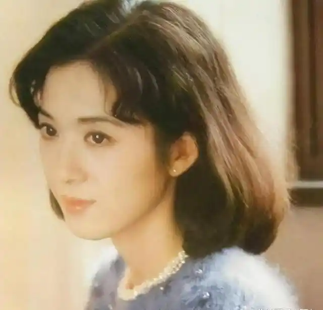 傅艺伟:从"美妲己"到"狱中客",短短26年她经历了什么?