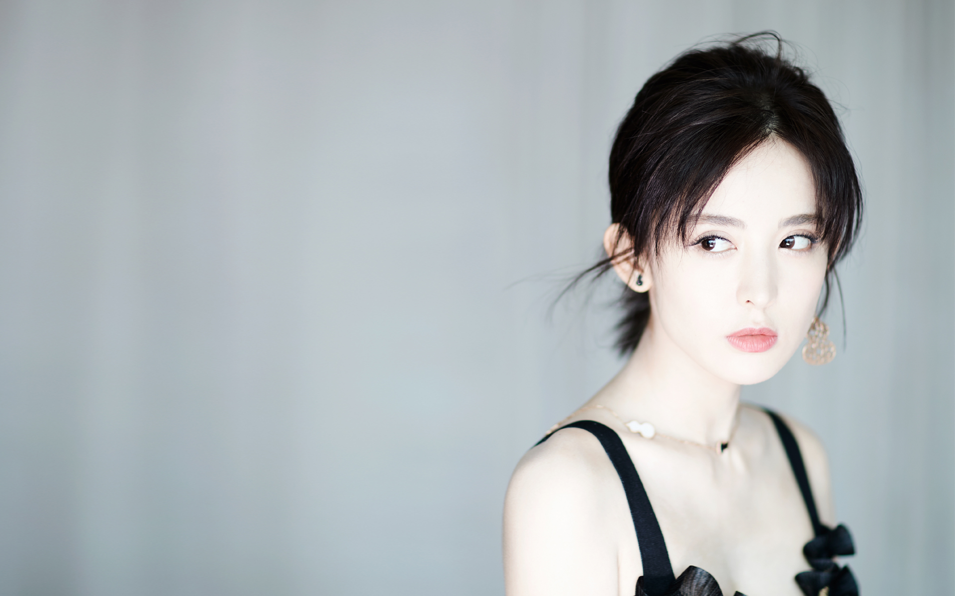 古力娜扎性感图片桌面电脑壁纸