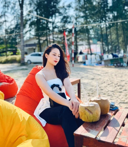 高颜值老婆已生2娃,唯一进球是攻破颜骏凌大门_腾讯新闻