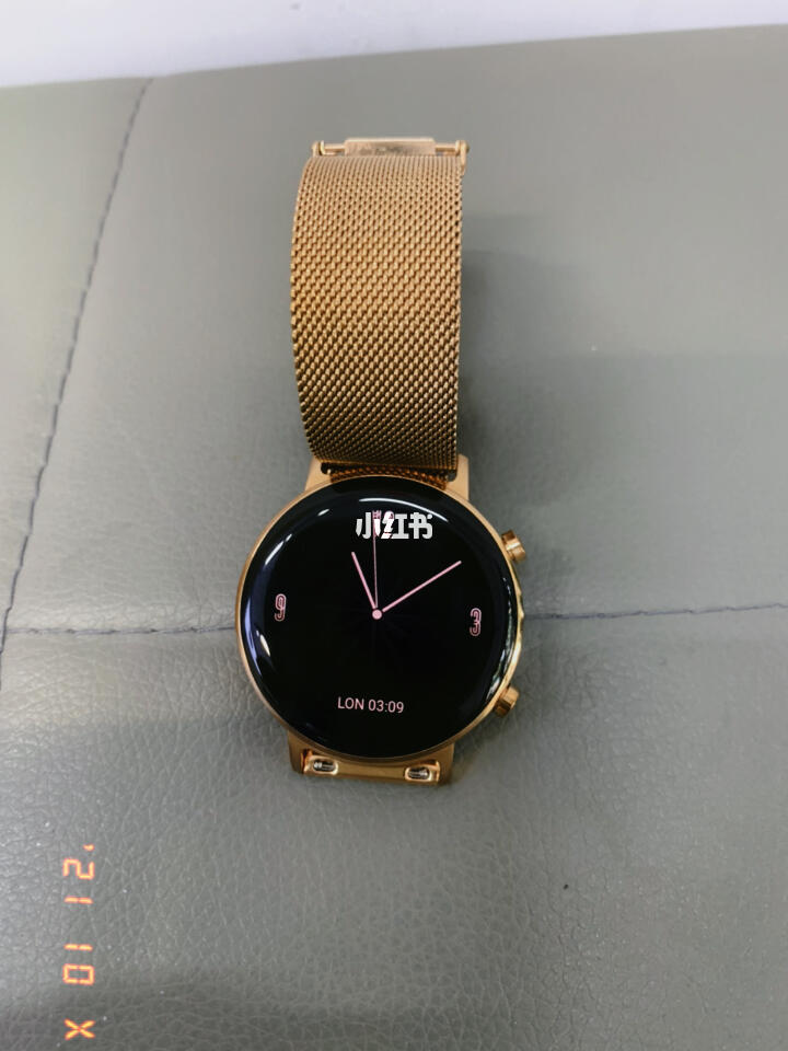 gt2雅致款 42mm 水漾流金女款实物非常漂亮 可以来看看省好多钱#华为