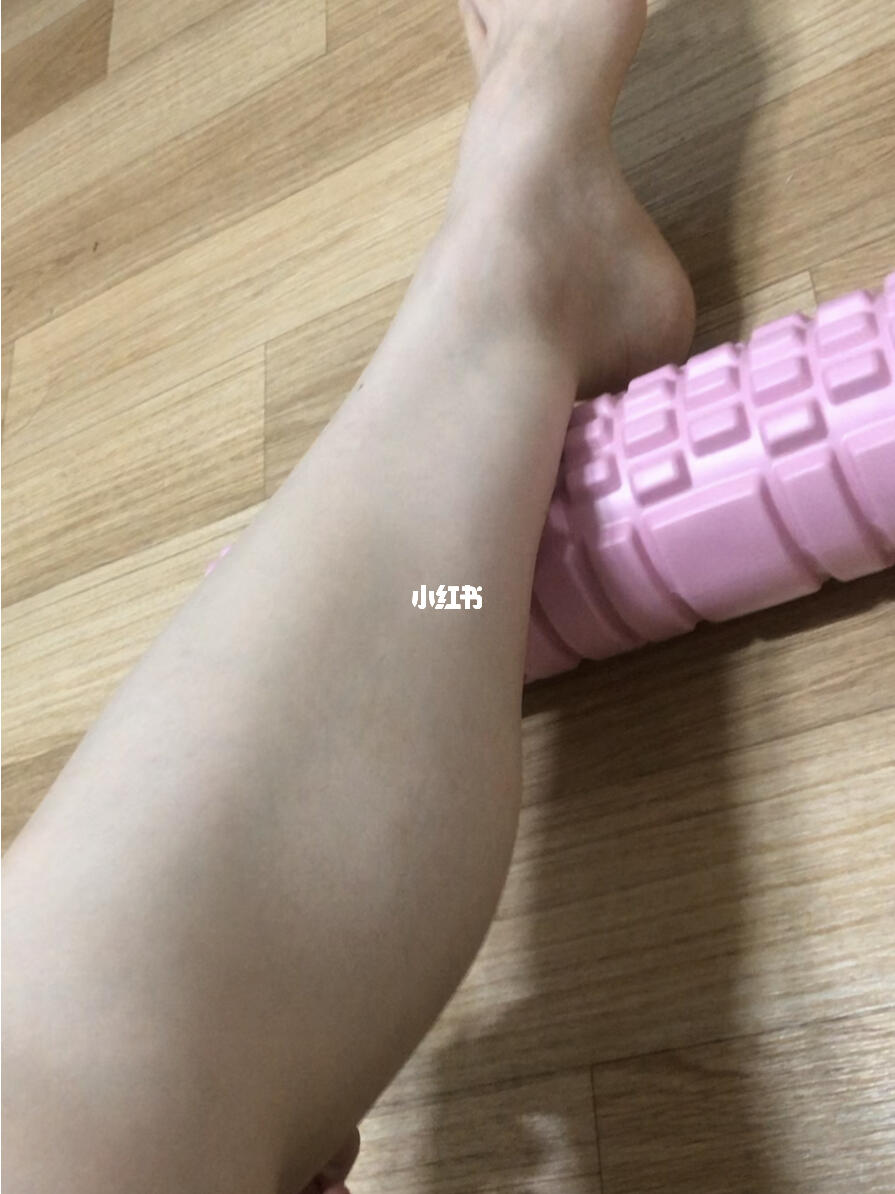 小腿肚上肌肉真的像大鸡腿一样