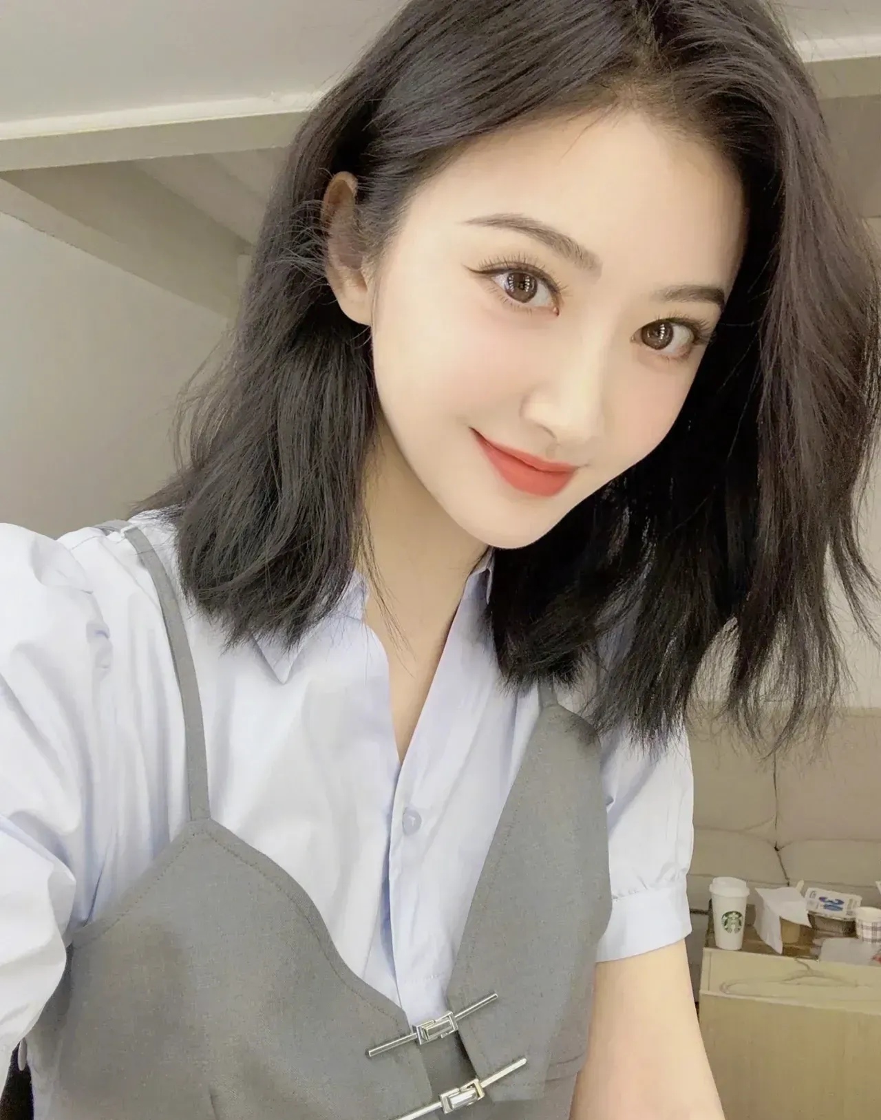 温情妩媚动人婉容温婉居家姐姐真漂亮景甜!