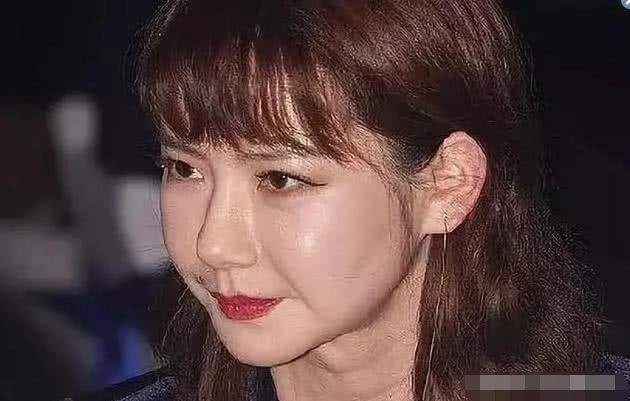 每次都被拍成整容脸,戚哥终于发飙,微博发文嘲讽,网友:干得好