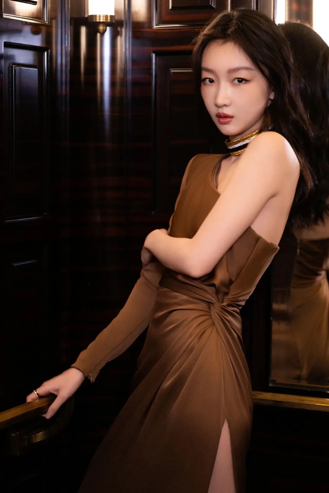 2018 年,电影《后来的我们》上映,周冬雨以出色演技触动观众.