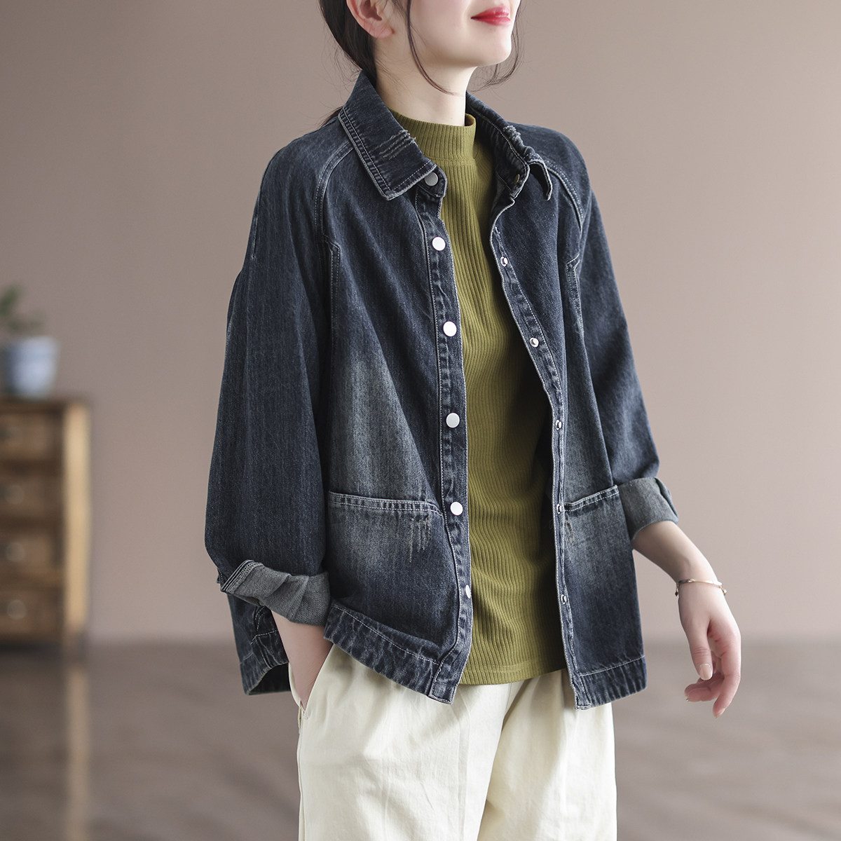 女士牛仔外套短款复古