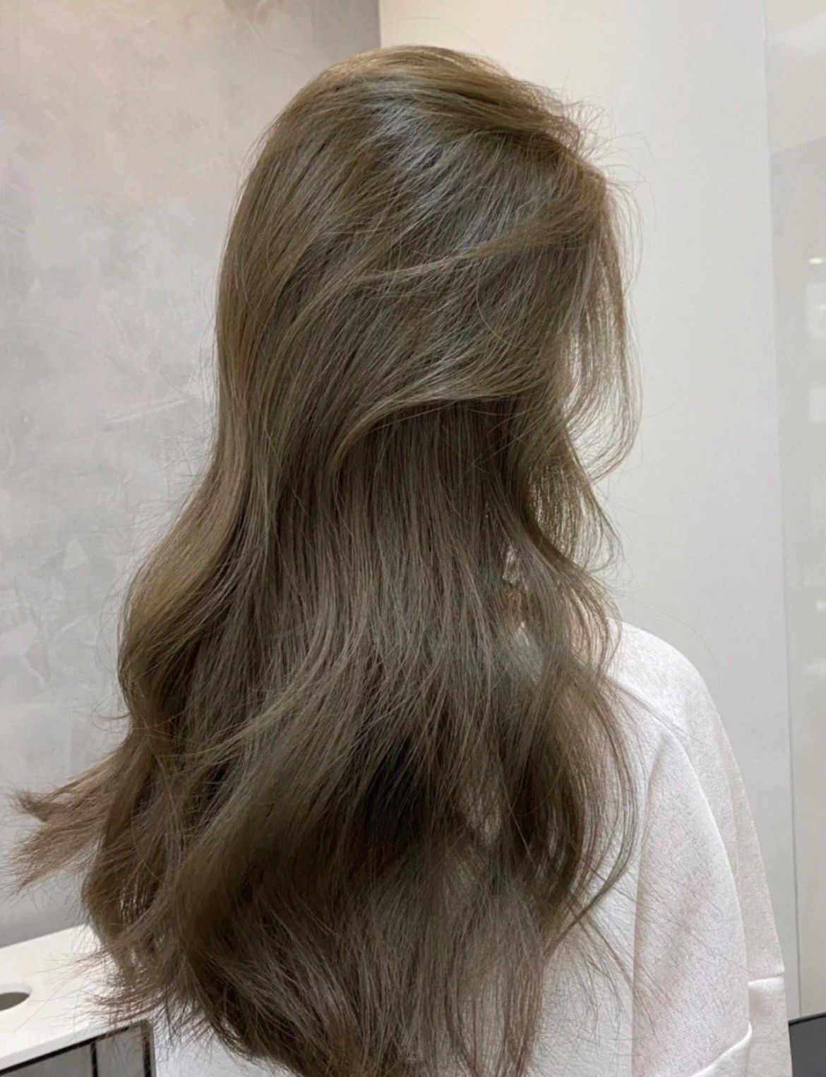 颜色决定头发质感.雾青棕