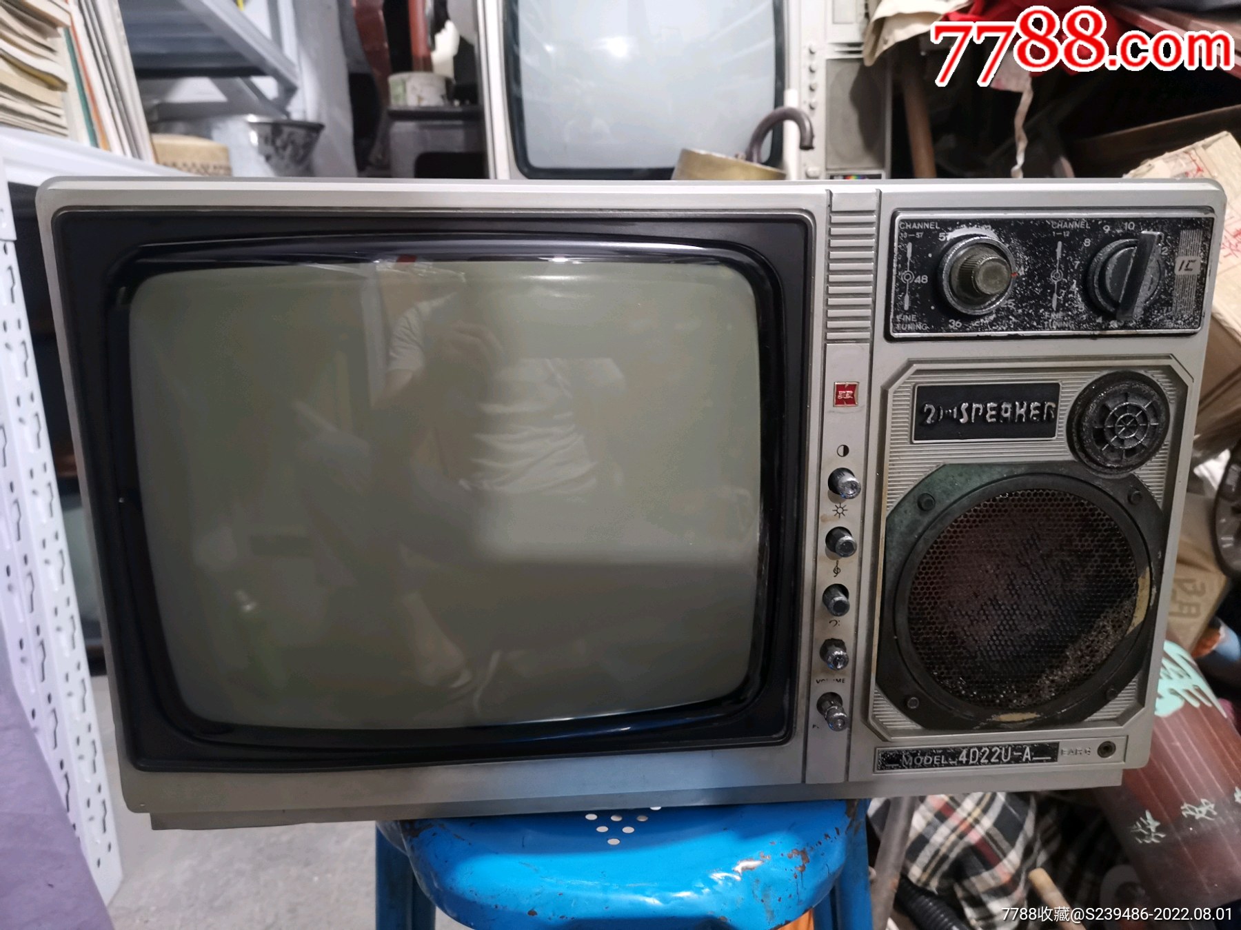 凯歌牌黑白电视机