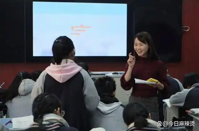 河南一小学拖欠教师工资致无人上课学校称已复学但没钱发工资