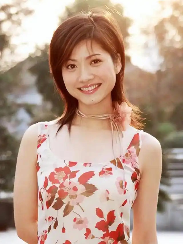 吉雪萍:14岁成名,29岁嫁入豪门,45岁痛失爱女,如今怎样了?