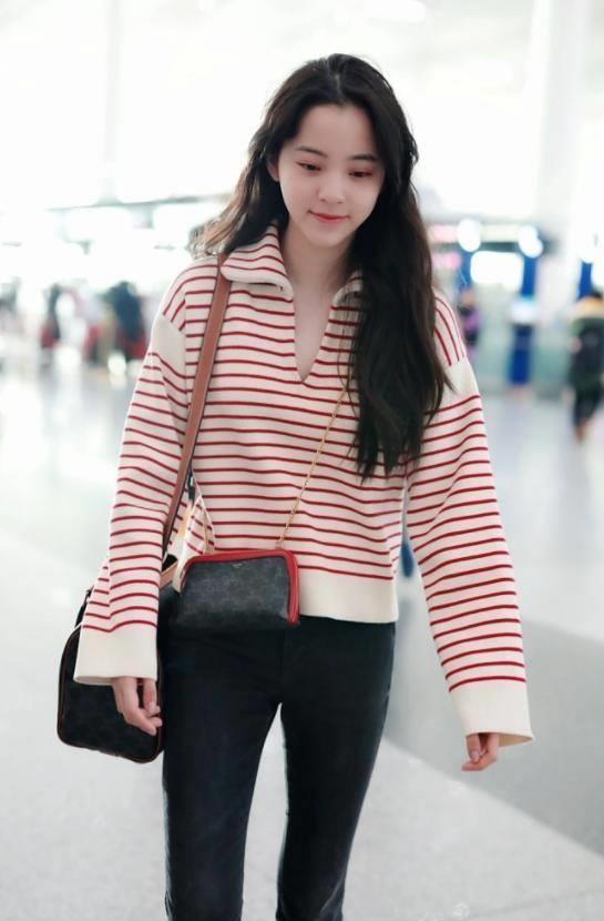 参观伊能静住的豪宅汉服花笺行_大陆_迪丽热巴_原著