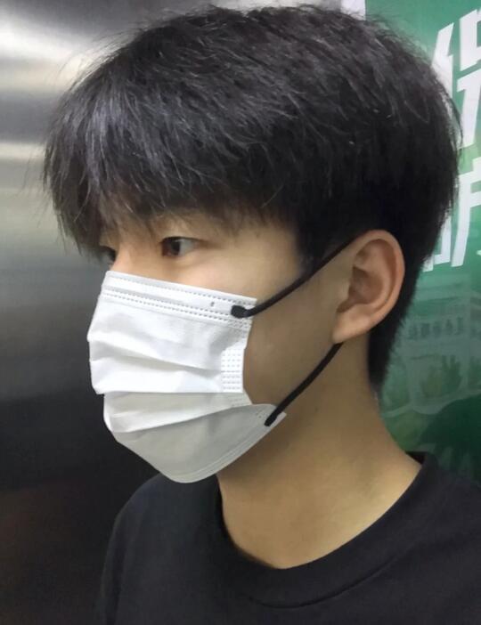 高中生男生发型图片