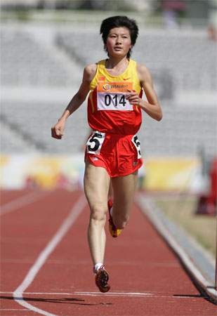 图文邢慧娜东亚运摘金奋力冲向终点