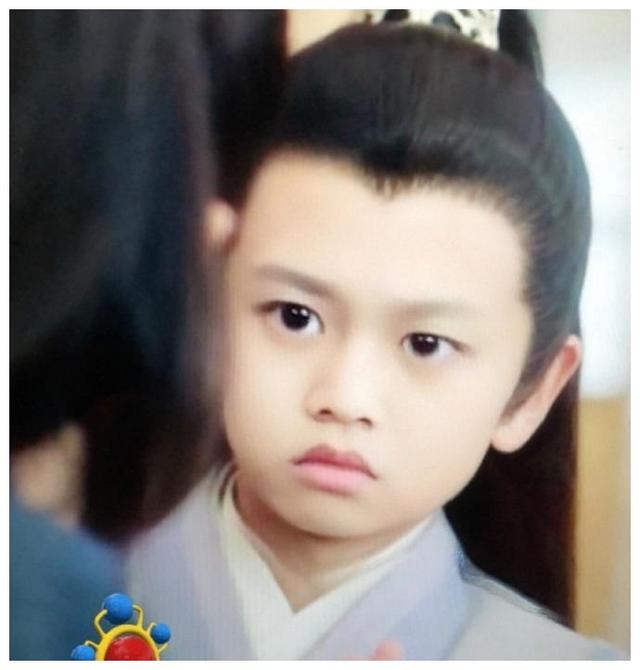 任嘉伦29岁当爸,冯绍峰41岁当爸,而他54岁才有的孩子!