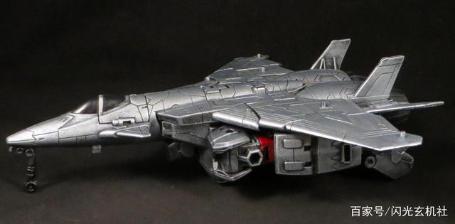变形金刚动漫人物:《合体战争》战斗机造型狂派霸天虎首领威震天