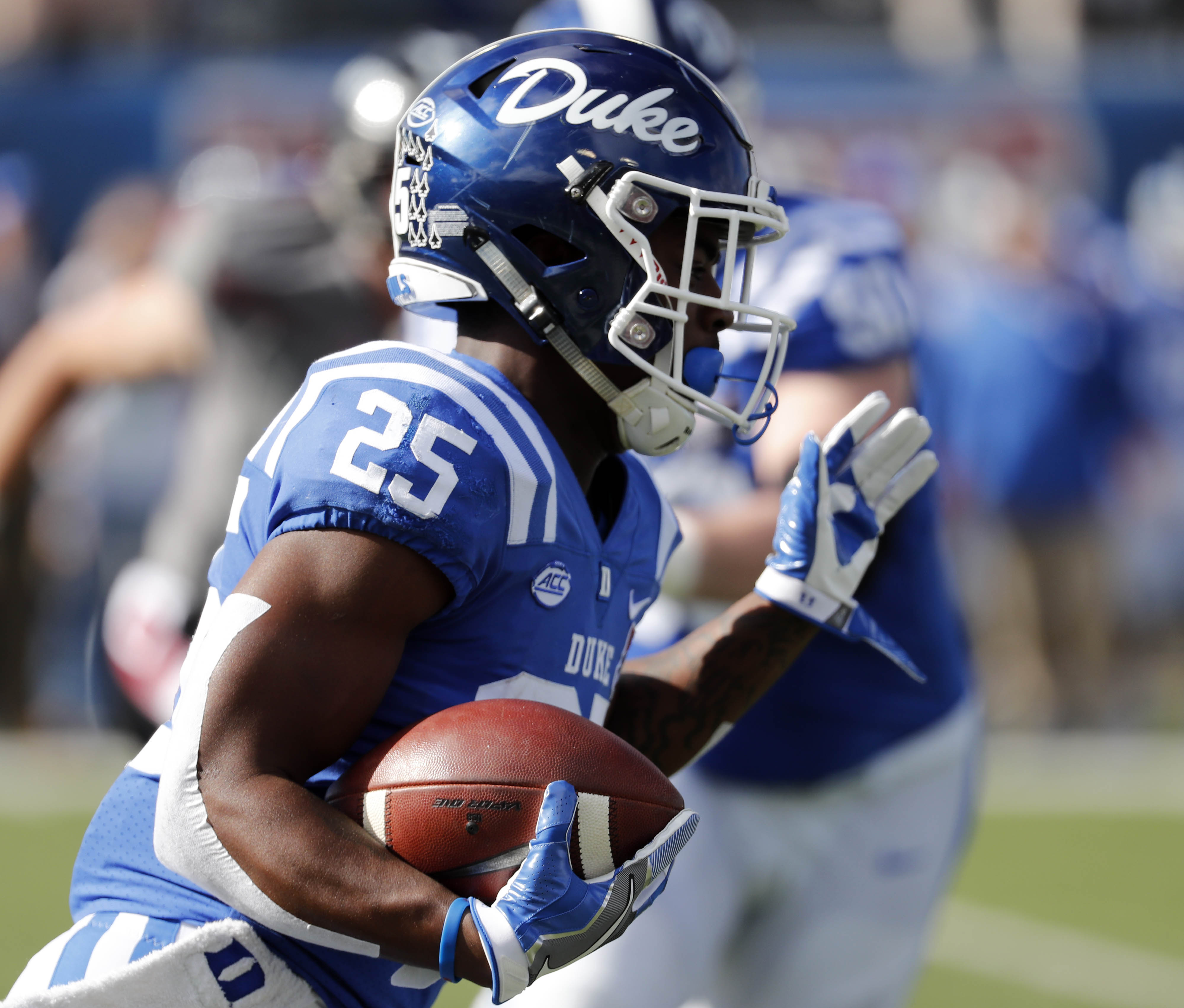 duke surges past temple for 56-27 win in independence bowl