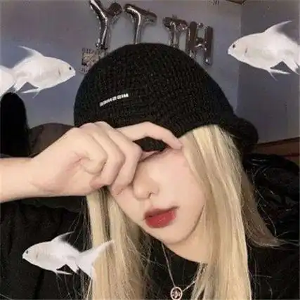 2023霸气高冷的背景图片真人女生 你已被我拉入黑名单请勿闯进我的