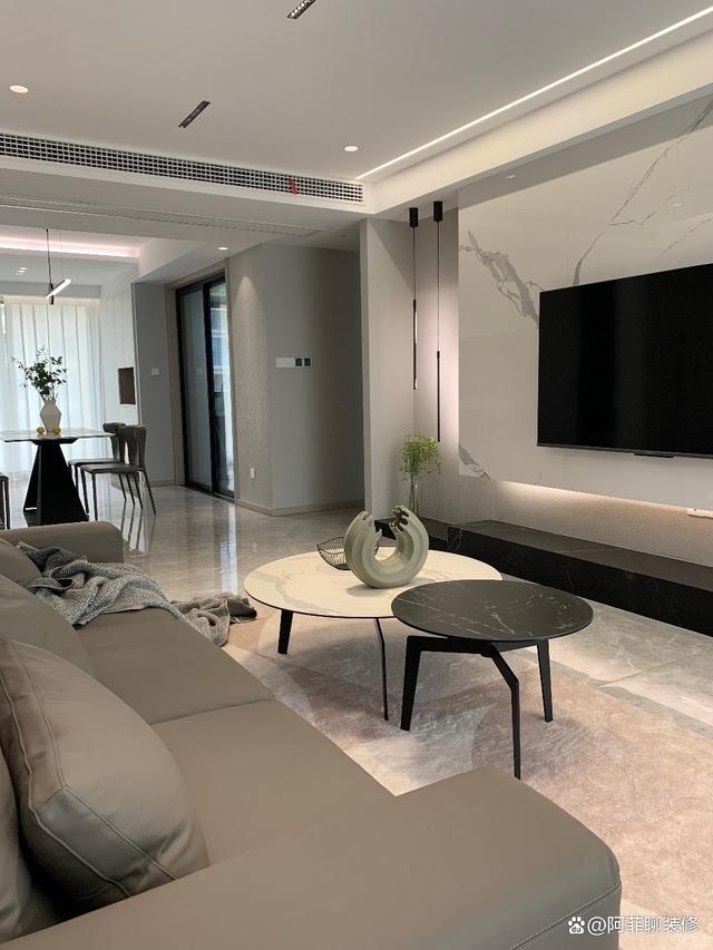 黑白灰的装修不会过时,显得大气.