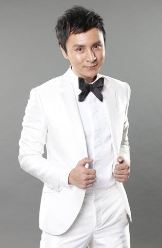 主持人朱桢帅气写真