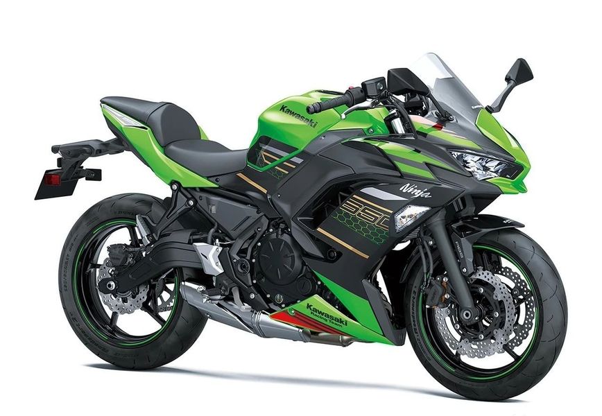 1分钟了解川崎650cc两款车,你对中排量摩托车怎么看?