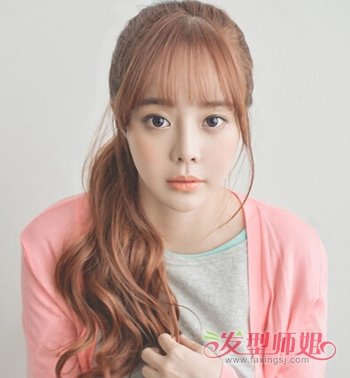 女生空气 刘海侧马尾辫发型