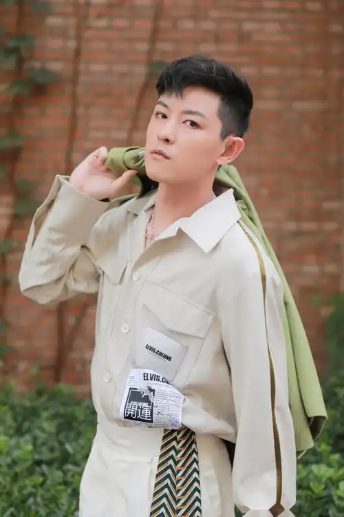 敖犬个人资料(敖犬个人资料图片最新)