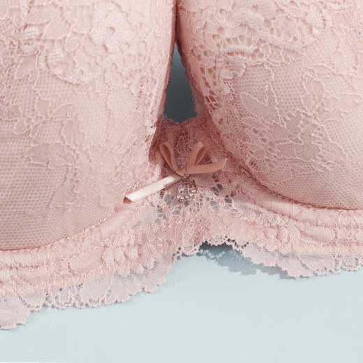 奶糖派大罩杯告白2玫瑰烟白色薄款透气上托侧收女大码大胸内衣圆盘